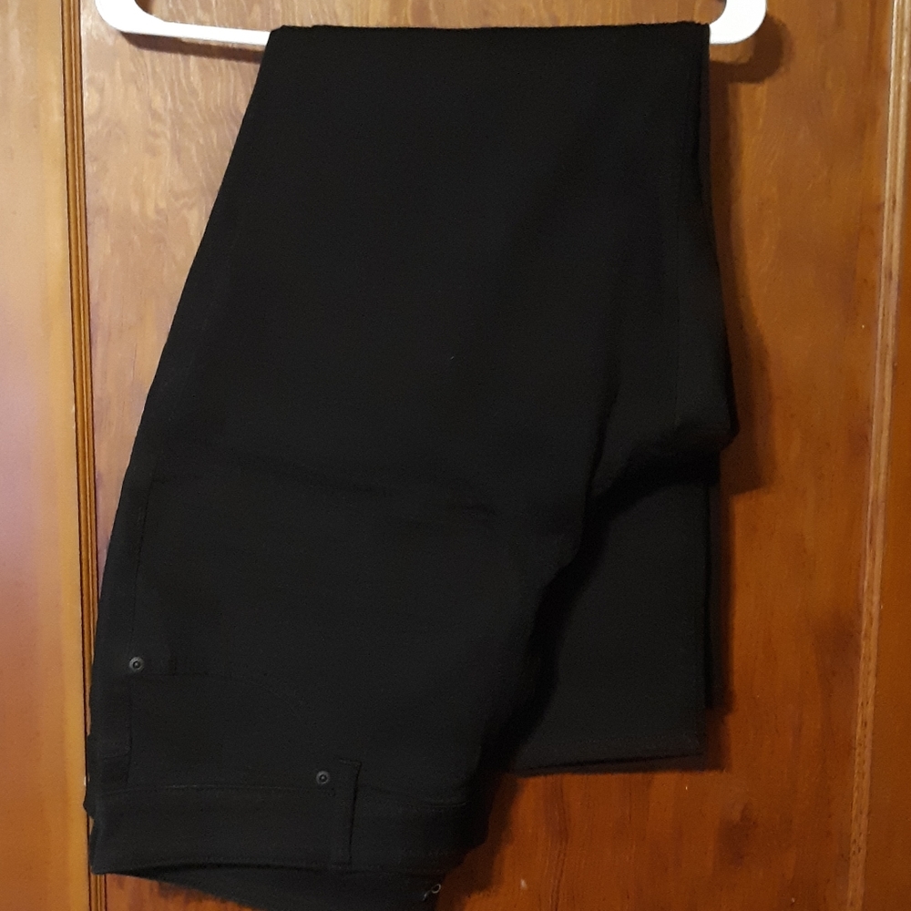 NWOT Maurices plus size black jeggings